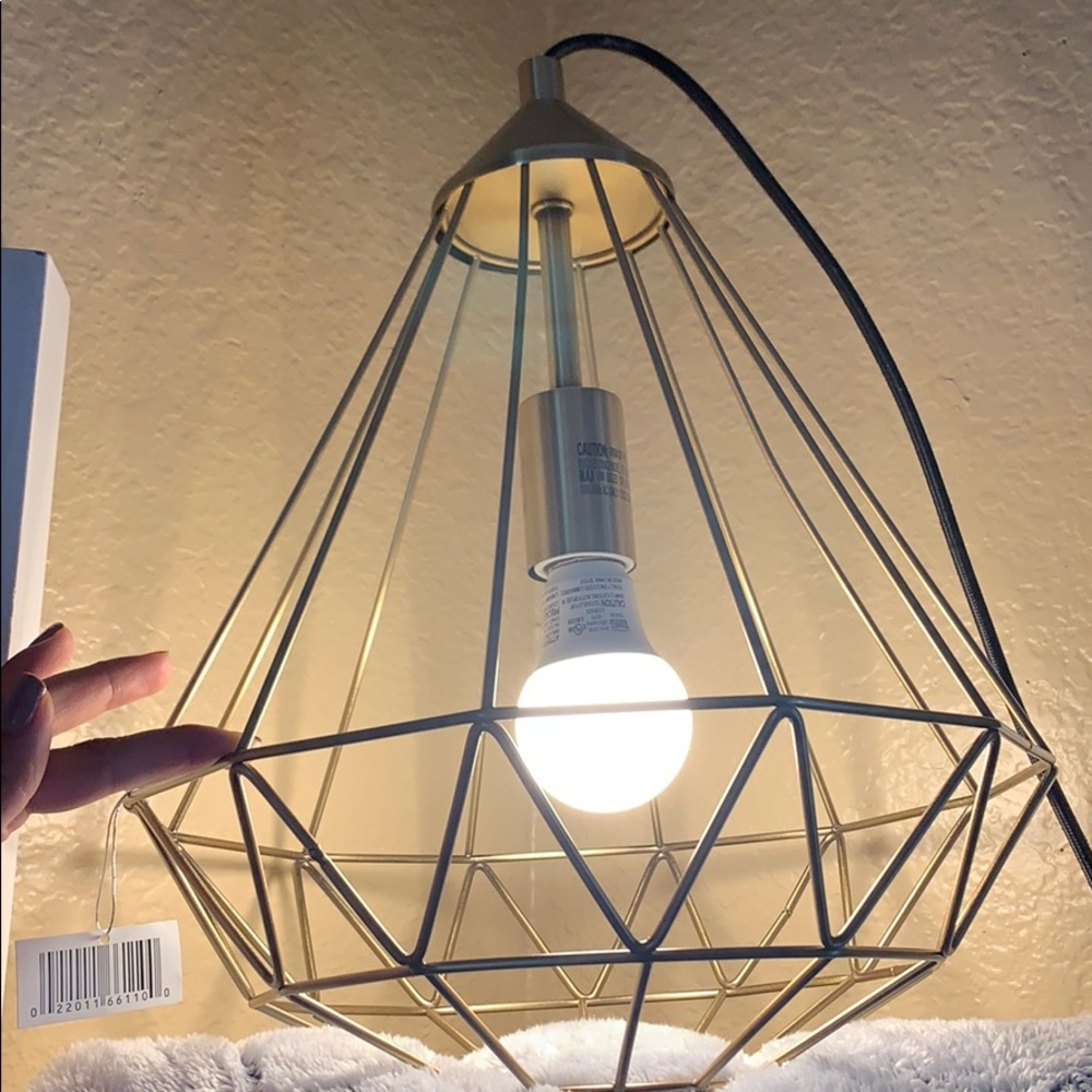 Hanging light - Picture 3 of 3